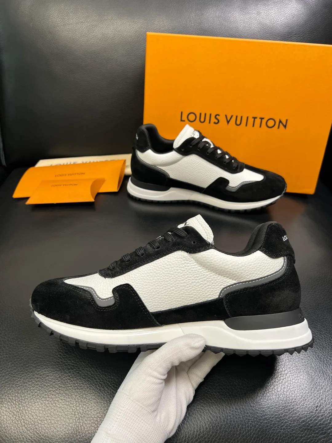Men's shoes 💰620 Lv high quality top handicrafts Louis Vuitton, counters are equipped with original factory configuration, uppers are imported from Italy, high-quality splicing colorful complex handicrafts, imported cowhide lining is soft and comfortable, soles: original soles specially provided by the original factory, T men's shoes 💰U exclusive movable molded soles are super comfortable, original factory single goods, code number 39-44 (customized 38 45)